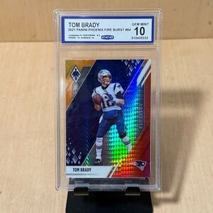 Tom Brady 2021 Panini Phoenix - Fire Burst #84 Gem Mint 10 New England Patriots!